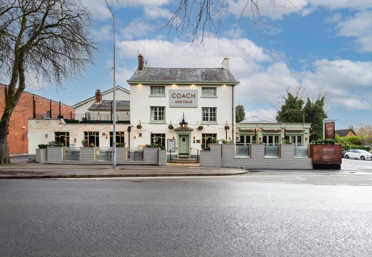 Wilmslow Lodge Exterior photo